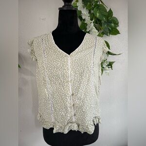 Fun & Flirt Top L Sage Green Ruffle Button Viscose Boho Cottagecore
